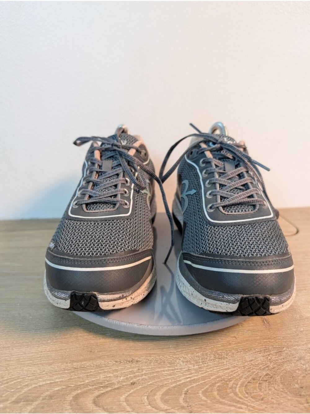 Gdefy Gravity Defyer Mighty Walk Athletic Women's Pain Relief Shoes Size 9 - Picture 2 of 10
